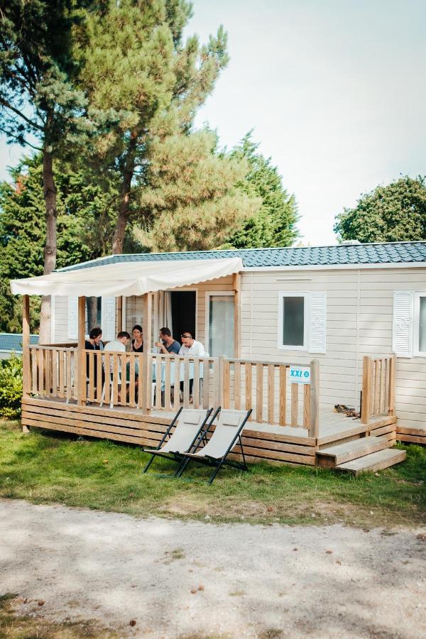 Mobil Home Xxl 4 Chambres - Camping Du Vieux Moulin Vensac Exterior photo